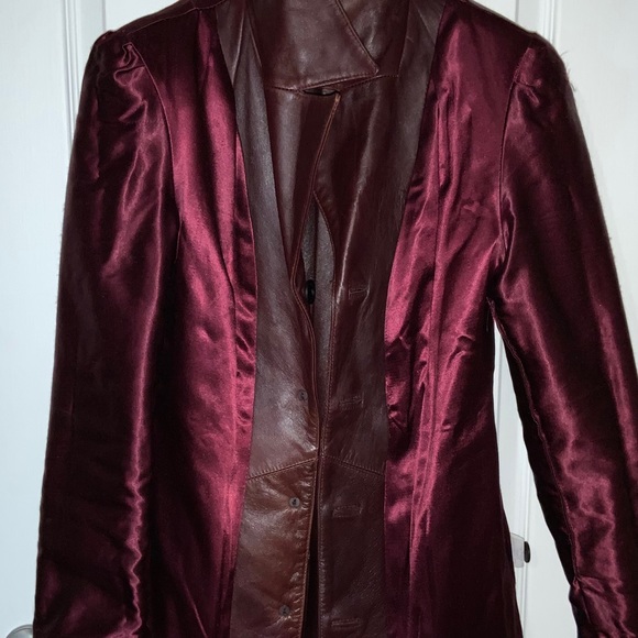Ladies Old Hide House of Acton Leather Jacket - Picture 11 of 15